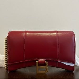 BALENCIAGA Brand New Hourglass Wallet on Chain